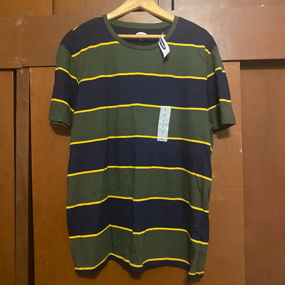 Old Navy stripped tshirt